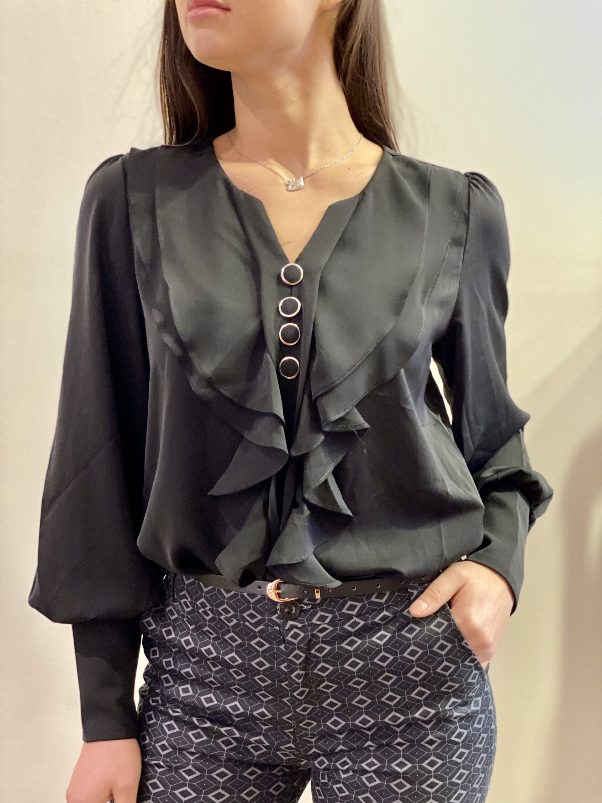 bewaker Canada Tragisch Blouse met Ruches | Donna Li